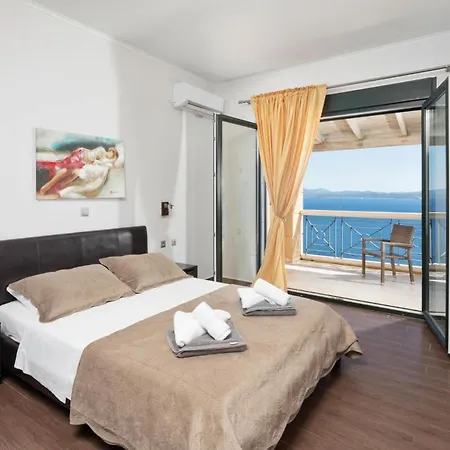 Anna Nissaki Vila Nisaki (Corfu)